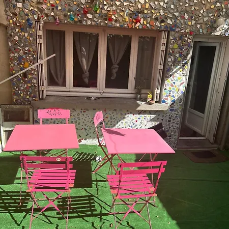 La Homestay *